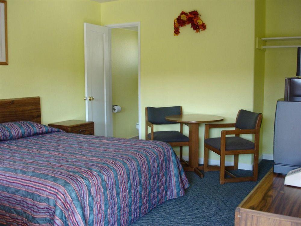 Arroyo Village Inn Арройо-Гранде Экстерьер фото